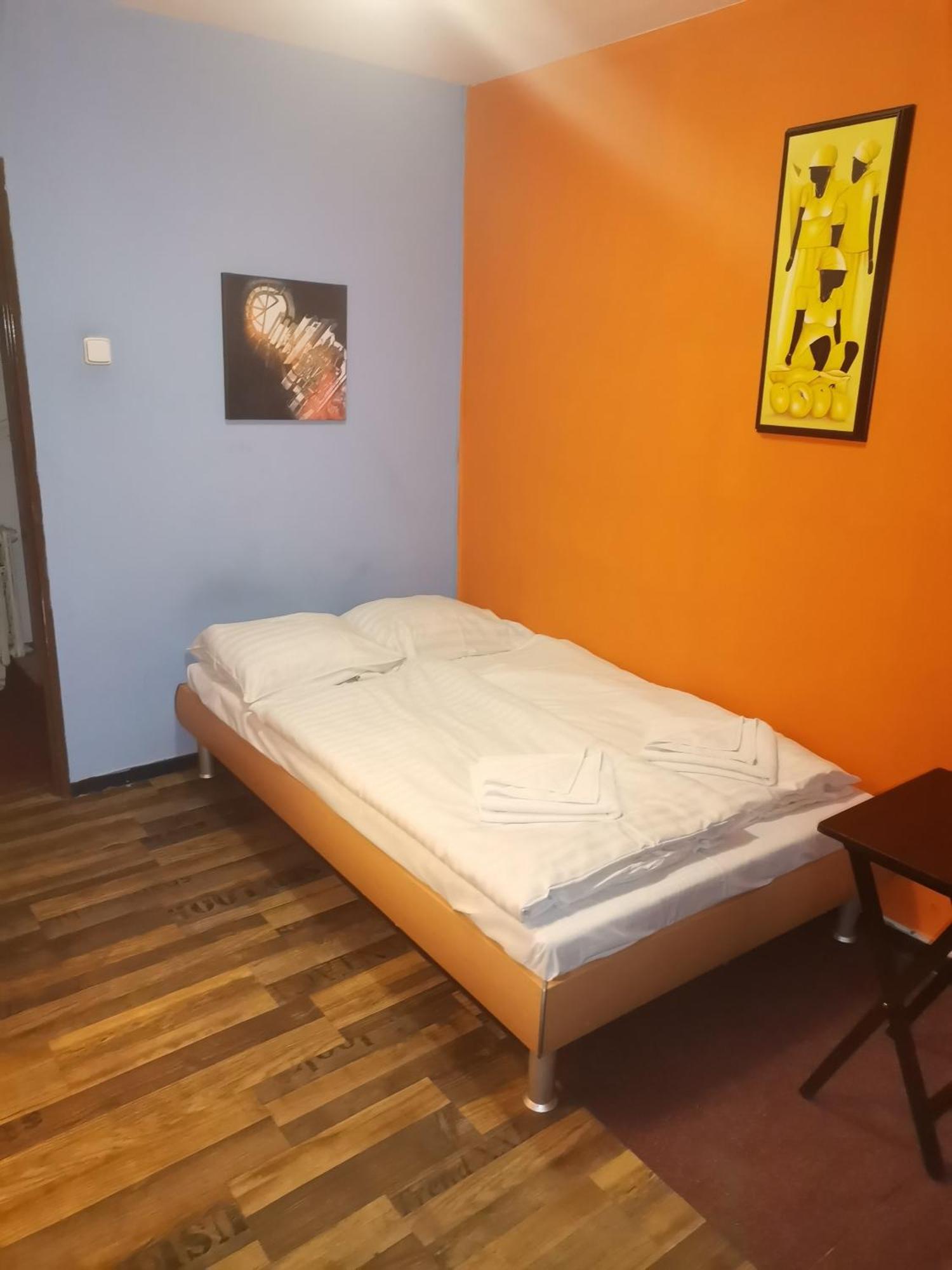 Hotel Praha Club Bed & Breakfast Экстерьер фото