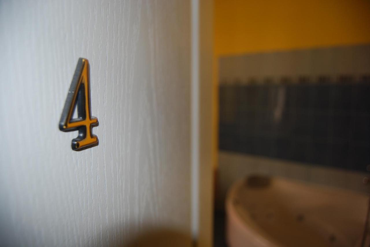 Hotel Praha Club Bed & Breakfast Экстерьер фото